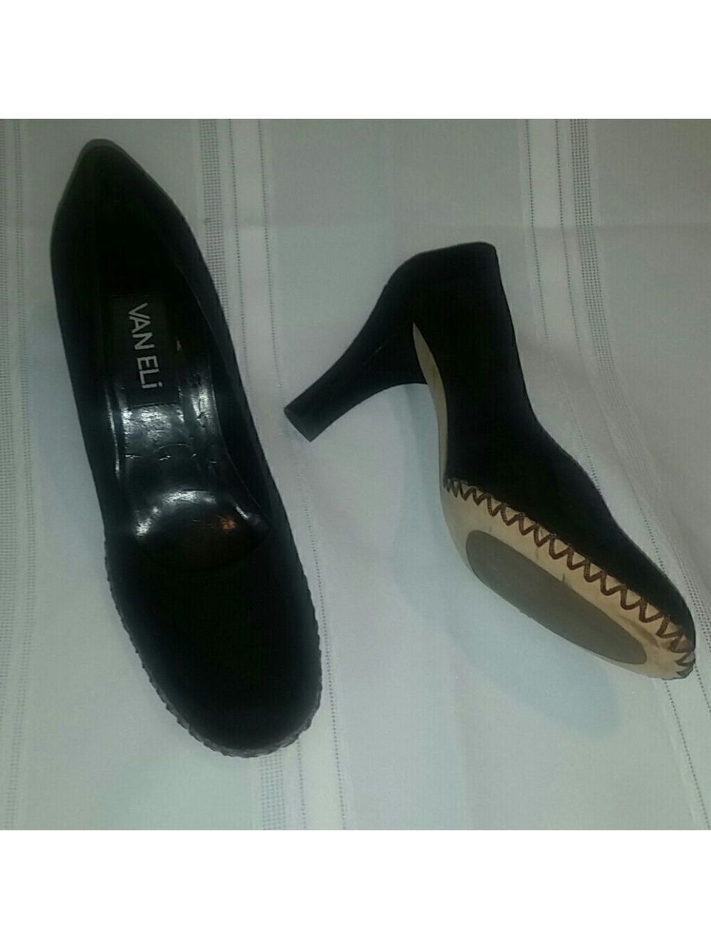 𝅺vaneli Black Suede Pumps Heels Shoes 7 Narrow